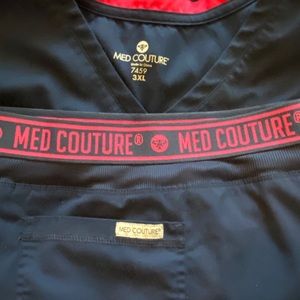 Medcouture Scrub Set